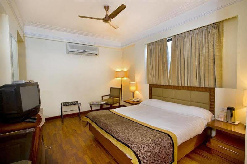 The Bmk Hotel Greater Kailash Delhi (National Capital Territory of India) Exterior foto
