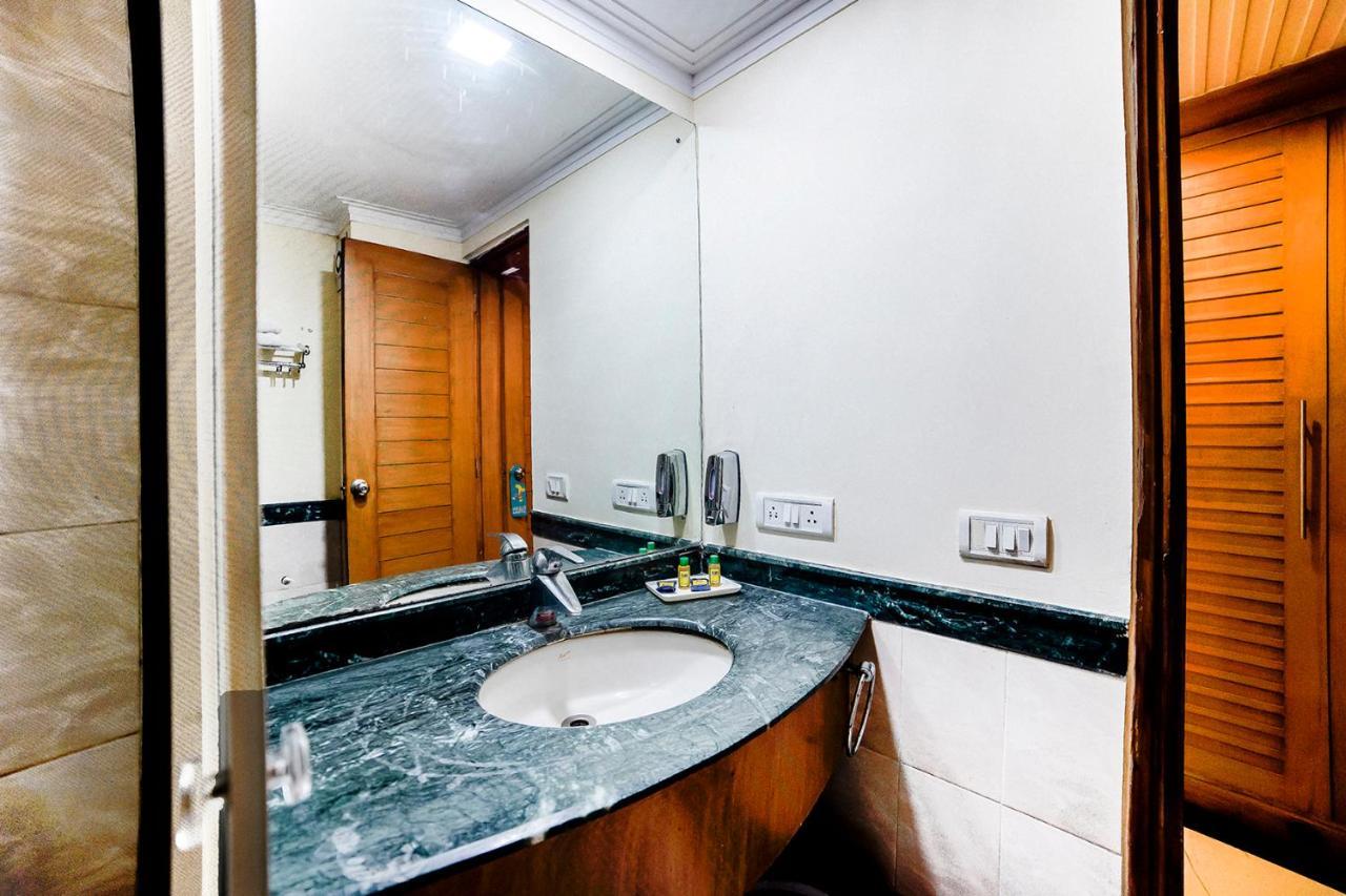 The Bmk Hotel Greater Kailash Delhi (National Capital Territory of India) Exterior foto